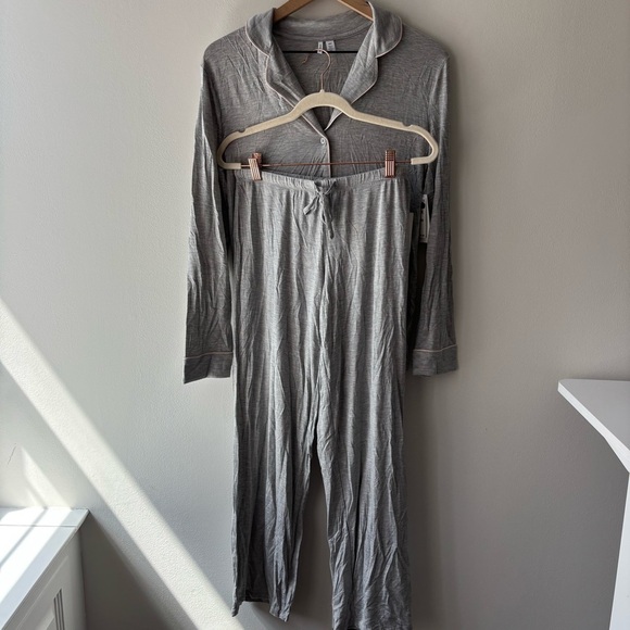 Nordstrom Super soft Light Gray Pajama Set Sz XXS NWT - Picture 2 of 7